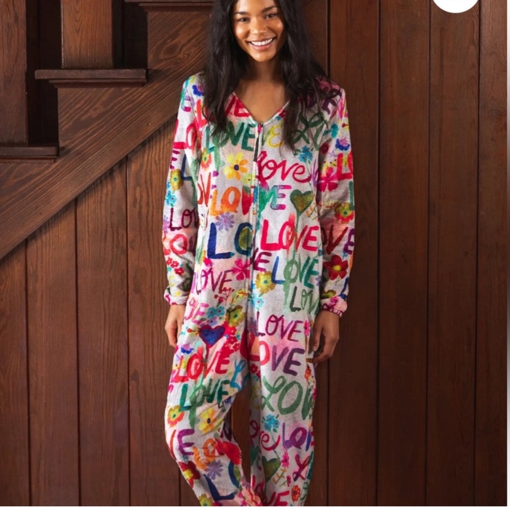 NATURAL LIFE SMALL FLEECE ONESIE PAJAMAS VERY SOFT. EXCELLENT PREOWNED CONDITION